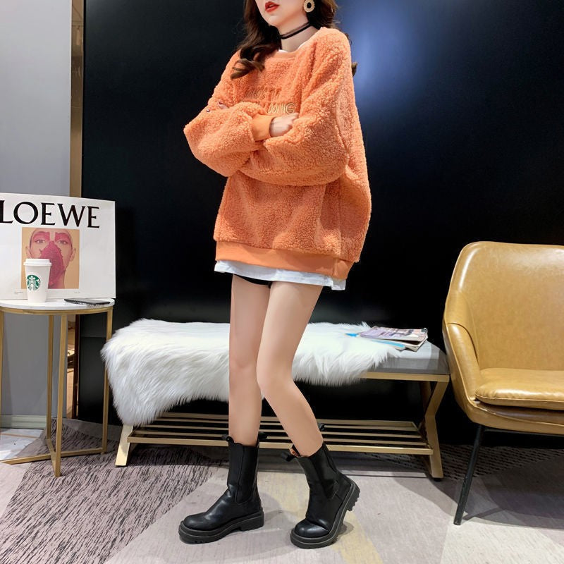 Layered Look Round-Neck Street Style Sweater