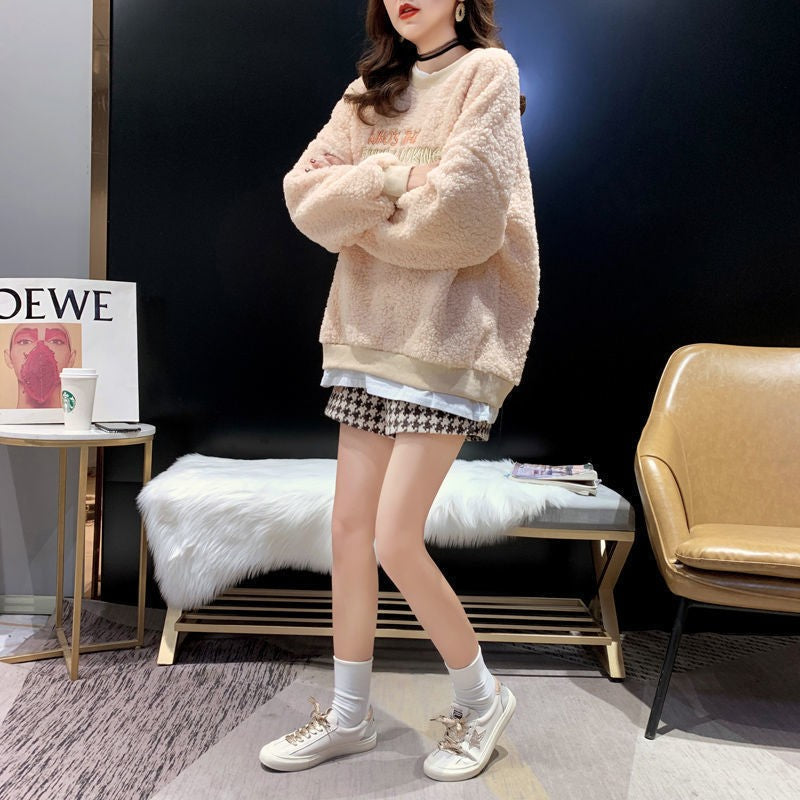 Layered Look Round-Neck Street Style Sweater